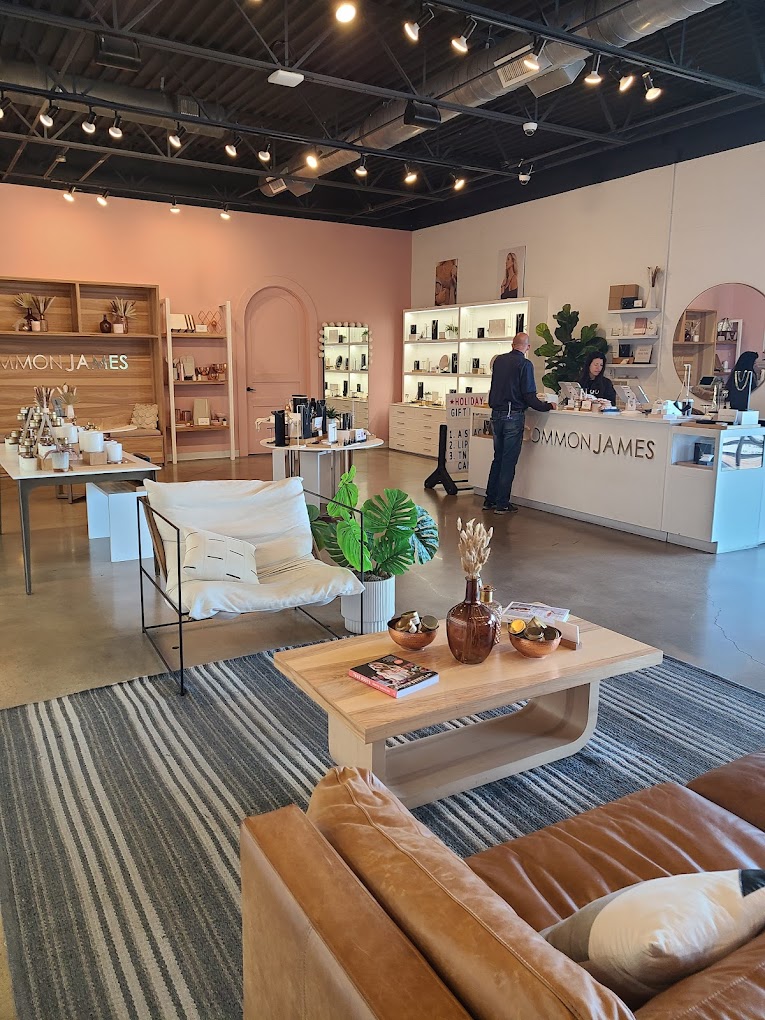 Discover the best shopping areas in Nashville, from trendy boutiques in The Gulch to vintage gems in East Nashville. Explore top spots for fashion, home decor, and unique finds in Music City! Nashville Shopping Areas, Shopping In Nashville, East Nashville Shopping, Nashville Shopping Mall, Vintage Shopping Nashville, Antique Shopping In Nashville, Nashville Outfits Shopping, Best Nashville Shopping, Best Boutique Shopping In Nashville, Boutique Shopping In Nashville, Boot Shopping In Nashville