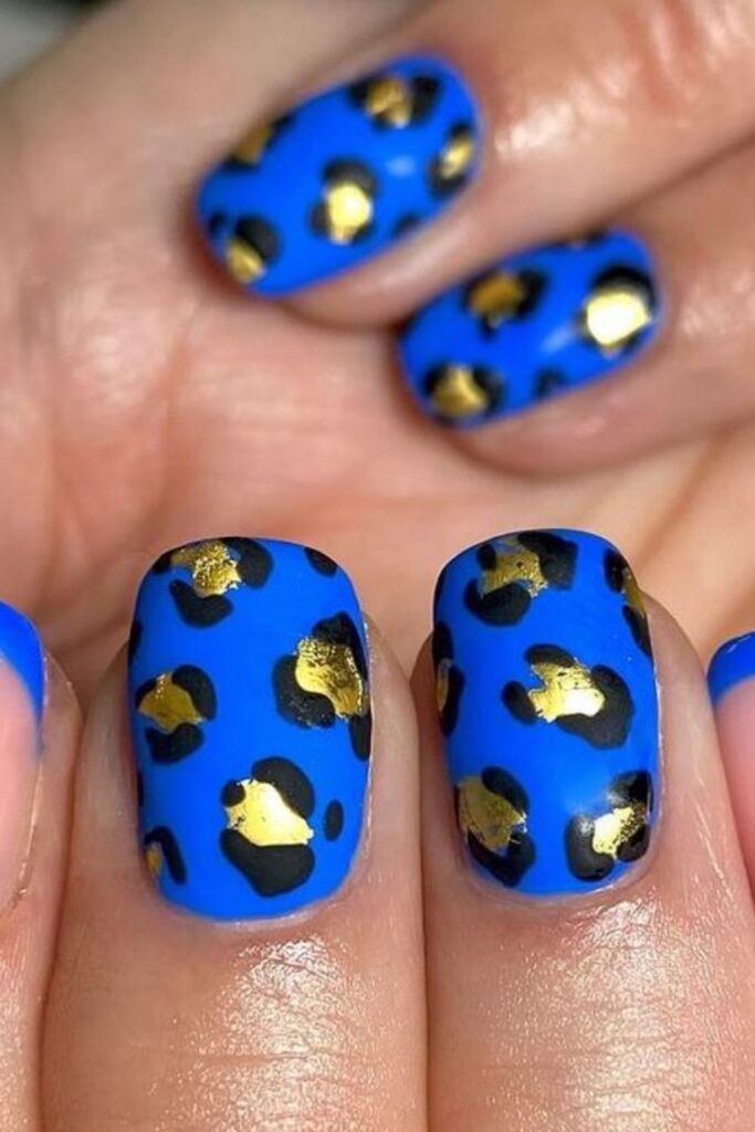 Get inspired with these stunning blue summer nail designs! From ocean swirls to floral details and playful patterns, find the perfect manicure for your next sunny-day vibe. Summer Nails Blue, Summer Blue Nails, Light Blue Summer Nails, Summer Nails Baby Blue, Baby Blue Summer Nails, Summer Nails Light Blue