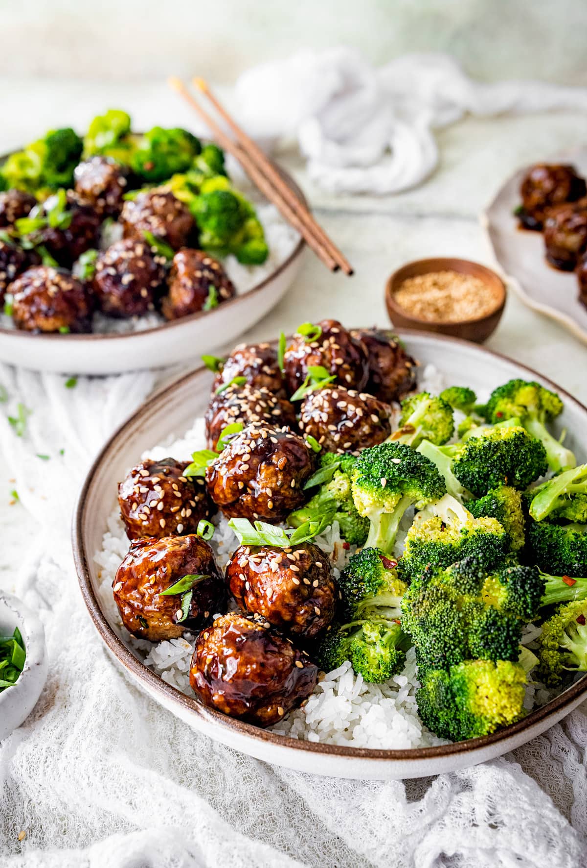 Try these 15 delicious chicken and broccoli recipes perfect for lunch or dinner! From stir-fries to casseroles, these easy meals are healthy, flavorful, and family-friendly. Chicken And Broccoli Recipes, Chicken And Broccoli Recipes Dairy Free, Healthy Chicken Broccoli Recipes Quick, Chicken And Broccoli Recipes Rice, Recipes Teriyaki, Recipes Using Broccoli And Chicken, Broccoli Zucchini Chicken Recipes, Air Fryer, Recipes Baked, Dutch Oven, Honey, No Cheese, Stir Fry, Paleo, With Rice