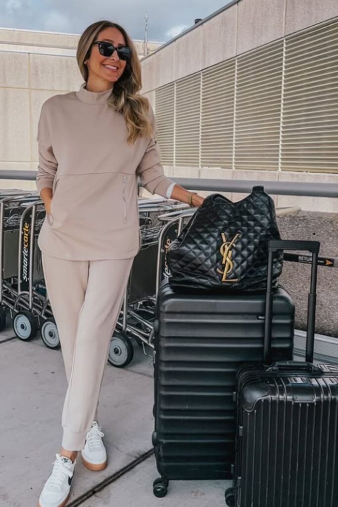 Travel in style with comfy airport outfits—chic, cozy looks perfect for long flights, layovers, and hassle-free travel days. Airport Outfit Comfy, Comfy Airport Outfit Summer, Plane Outfit Airport Style Comfy, Comfy Airport Outfit Long Flight, Comfy Airport Outfit Summer Casual, Comfy Cute Airport Outfit, Airport Outfit Comfy Long Flight, Airport Outfit Comfy Travel Style, Airport Outfit Ideas Comfy, Flight Outfit Airport Style Comfy, Airport Outfits Comfy