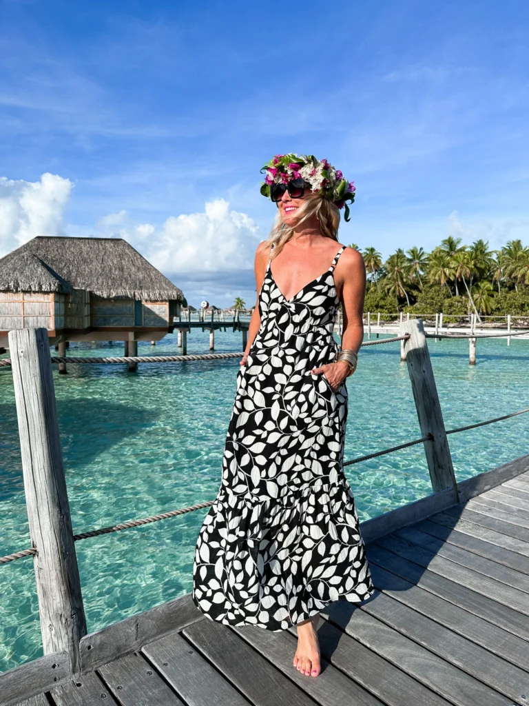 Planning a trip to Bora Bora? Get inspired with these chic and breezy outfit ideas perfect for beach days, sunset dinners, and island adventures. From flowy maxi dresses to stylish resort wear, this guide has everything you need to pack for a fashionable getaway! Bora Bora Outfits Women, Bora Bora Travel, Bora Bora Island Honeymoon, Bora Bora Outfit Ideas, Bora Bora Outfits, Bora Bora Outfits Aesthetic, Packing List, Things To Do, Travel Tips, Bora Bora Itinerary, What To Wear