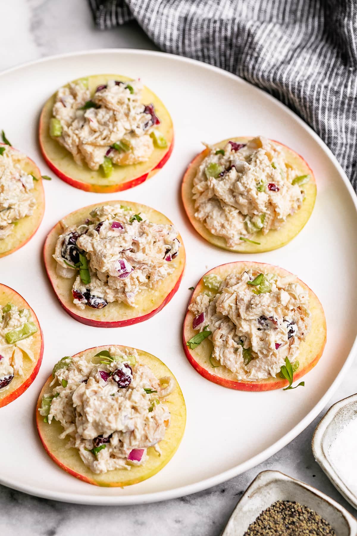 Discover 23 delicious chicken salad recipes perfect for lunch or dinner! From classic to creative, these easy and flavorful salads will keep your meals fresh and exciting. Chicken Salad Recipes Easy, Chicken Salad Recipes For Dinner, Chicken Salad Recipes Healthy, Chicken Salad Recipes Low Carb, Chicken Salad Recipes Spicy, Chicken Salad Recipes With Grapes, Salad Recipes With Chicken, Grilled Chicken Salad Recipes, Chicken Salad Recipes, Chicken On Salad Recipes