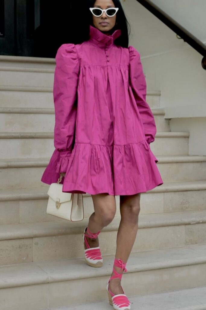 Looking for stylish ways to wear espadrilles? Discover 26 chic espadrille outfit ideas perfect for brunch, travel, exploring, and everyday summer style. Espadrille Flats Outfit, Espadrille Wedges Outfit, Espadrille Sneakers, Chanel Espadrille, Espadrille Heels Outfit, Espadrille Shoes Outfit, Espadrille Dress Outfit, Espadrille Outfits Women, Espadrille Outfit Spring, Espadrille Wedges And Jeans Outfit, Espadrille And Dress Outfit, Outfit Avec Espadrille, Black Wedge Espadrille Outfit