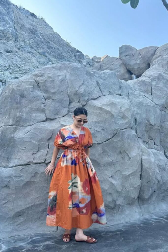 Refresh your wardrobe with floral dress outfits—pretty, versatile looks perfect for spring, summer, and everything in between.