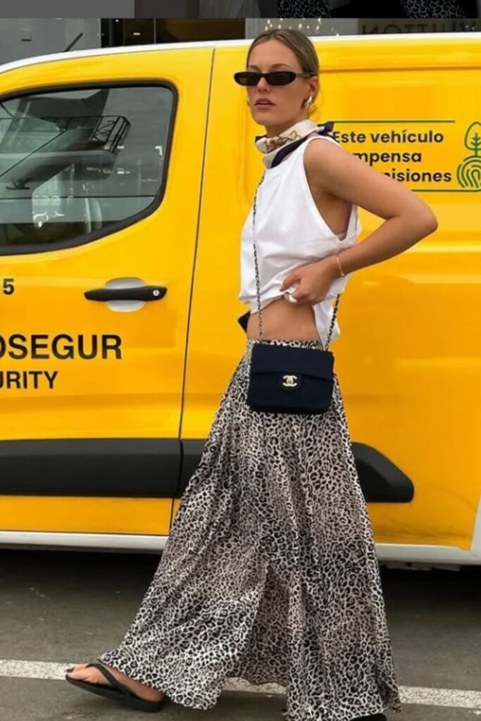 Make a bold statement with a leopard print pants outfit—fun, stylish looks perfect for day-to-night dressing and standout street style. Leopard Print Pants Outfit Street Style, Leopard Print Pants Outfits, Leopard Print Pants Outfit Classy, Leopard Print Wide Leg Pants Outfit, How To Wear Leopard Print Pants