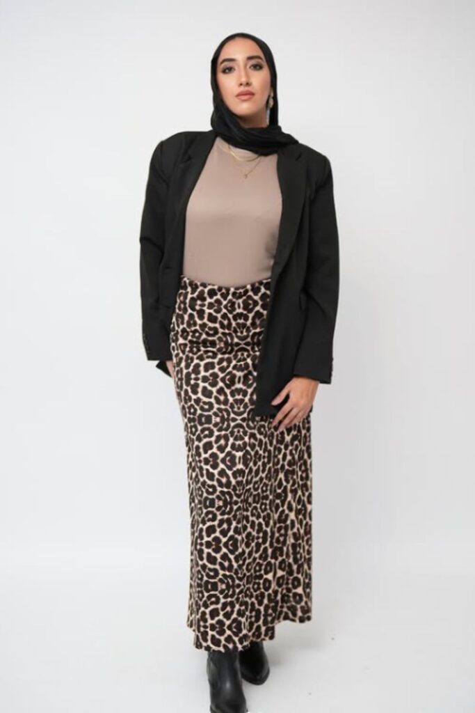 Elevate your wardrobe with chic leopard skirt outfit ideas perfect for brunch, work, travel, and everyday style. Get inspired by bold prints and effortless pairings. Leopard Skirt Outfit, Leopard Print Skirt Outfit, Leopard Mini Skirt Outfit, Leopard Maxi Skirt Outfit, Leopard Midi Skirt Outfit, Short Leopard Skirt Outfit, Leopard Print Mini Skirt Outfit, Leopard Satin Skirt Outfit, Leopard Print Maxi Skirt