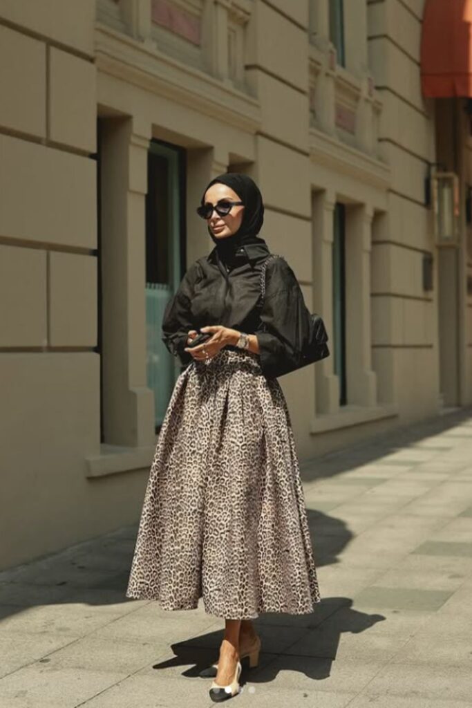 Elevate your wardrobe with chic leopard skirt outfit ideas perfect for brunch, work, travel, and everyday style. Get inspired by bold prints and effortless pairings. Leopard Skirt Outfit, Leopard Print Skirt Outfit, Leopard Mini Skirt Outfit, Leopard Maxi Skirt Outfit, Leopard Midi Skirt Outfit, Short Leopard Skirt Outfit, Leopard Print Mini Skirt Outfit, Leopard Satin Skirt Outfit, Leopard Print Maxi Skirt