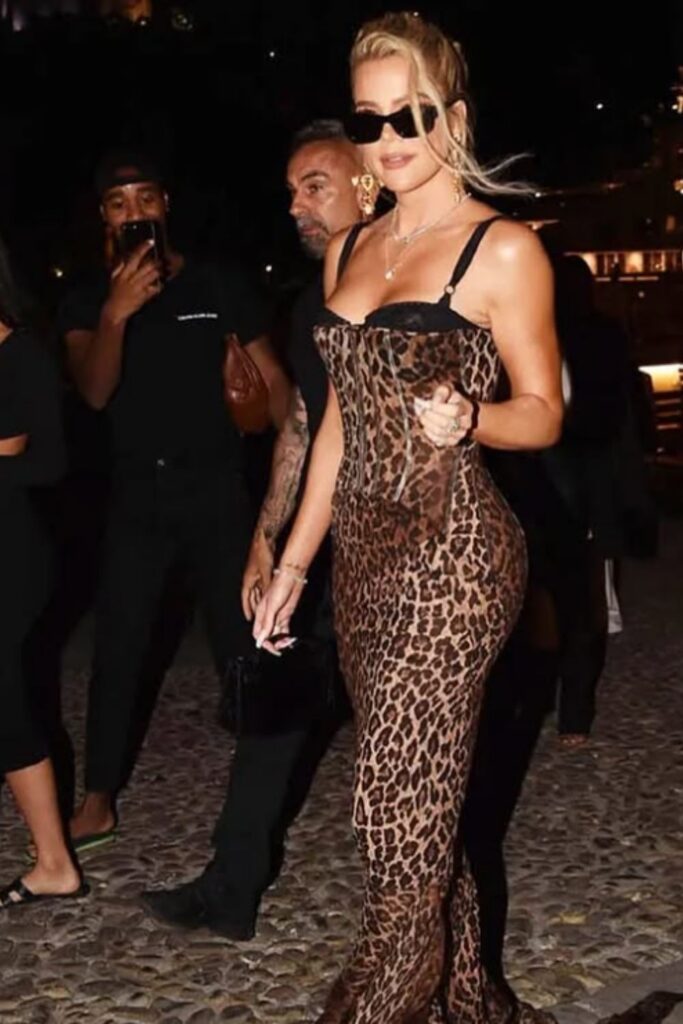 Turn heads with the perfect leopard print dress outfit—bold, stylish looks for everything from brunch dates to nights out.