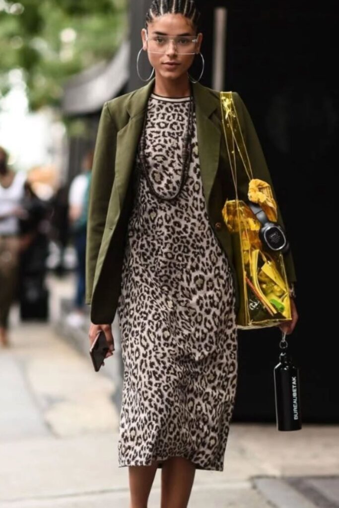 Turn heads with the perfect leopard print dress outfit—bold, stylish looks for everything from brunch dates to nights out.
