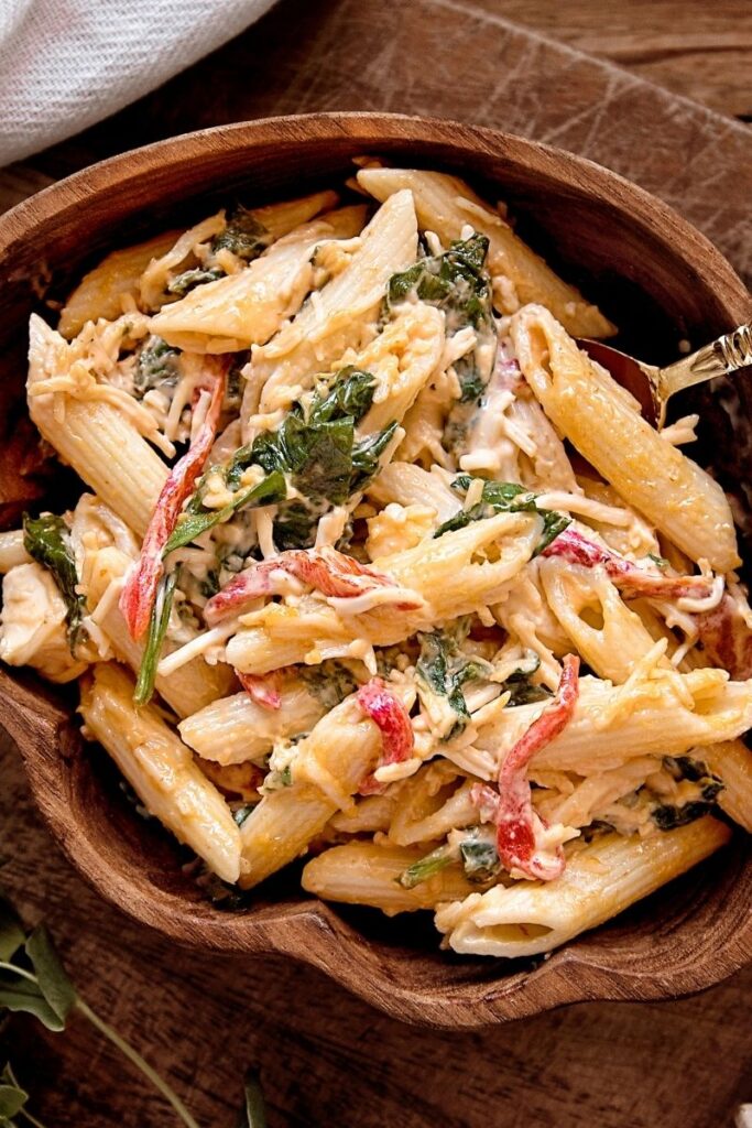 Discover 23 delicious chicken salad recipes perfect for lunch or dinner! From classic to creative, these easy and flavorful salads will keep your meals fresh and exciting. Chicken Salad Recipes Easy, Chicken Salad Recipes For Dinner, Chicken Recipes Healthy, Low Carb, Chicken Salad Recipes Spicy, Chicken Salad Recipes With Grapes, Salad Recipes With Chicken, Grilled Chicken Salad Recipes, Chicken On Salad Recipes, Cold Pasta Salad Recipes, Italian Pasta Salad Recipes, Summer Pasta Salad Recipes