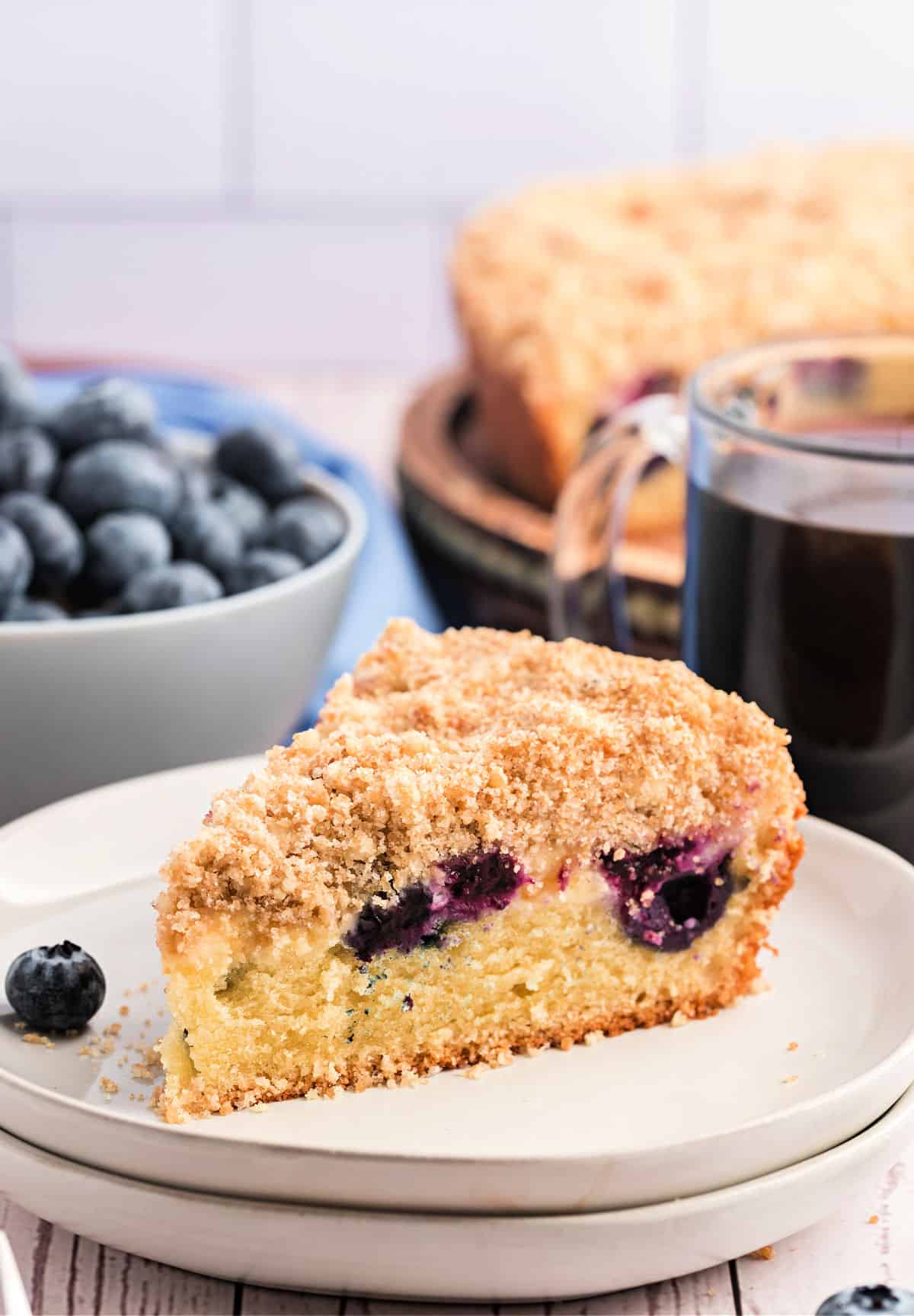 Discover 25 irresistible blueberry cake recipes, from classic coffee cakes to zesty lemon-blueberry delights. Perfect for every occasion, these easy and delicious cakes will satisfy your sweet tooth! Blueberry Cake Recipes, Blueberry Cake Recipes, Blueberry Cake Recipes Easy, Lemon Blueberry Angel Food Cake Recipes, Blueberry Zucchini Cake Recipes, Blueberry Cake Recipes Homemade, Blueberry Layer Cake Recipes