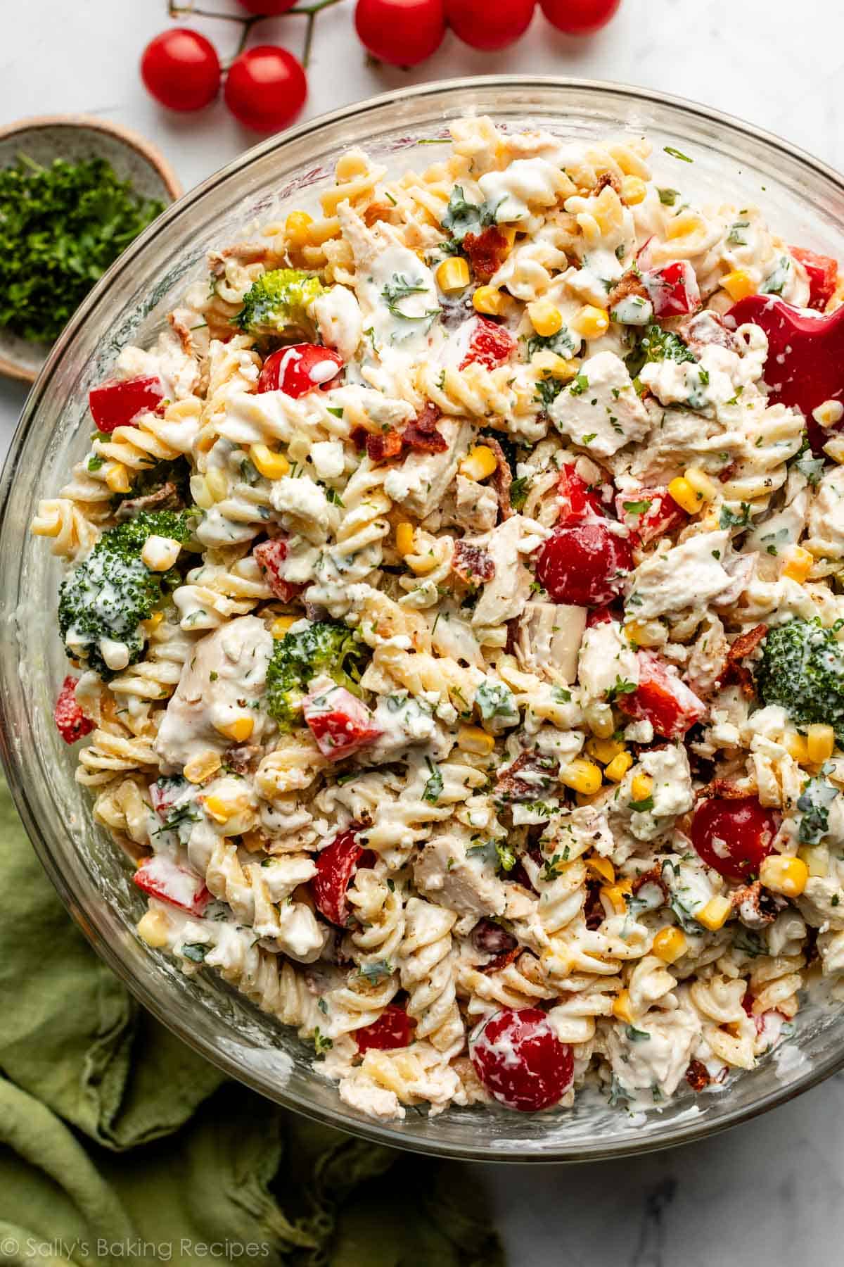 Discover 23 delicious chicken salad recipes perfect for lunch or dinner! From classic to creative, these easy and flavorful salads will keep your meals fresh and exciting. Chicken Salad Recipes Easy, Chicken Salad Recipes For Dinner, Chicken Recipes Healthy, Low Carb, Chicken Salad Recipes Spicy, Chicken Salad Recipes With Grapes, Salad Recipes With Chicken, Grilled Chicken Salad Recipes, Chicken On Salad Recipes, Cold Pasta Salad Recipes, Italian Pasta Salad Recipes, Summer Pasta Salad Recipes