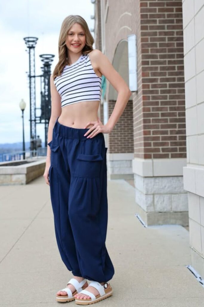 Easy and stylish dad sandals outfit ideas—perfect for laid-back summer looks, street style, and comfy everyday wear.