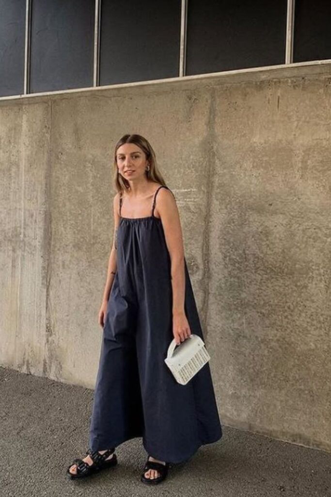 Easy and stylish dad sandals outfit ideas—perfect for laid-back summer looks, street style, and comfy everyday wear.