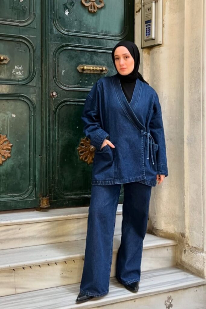 Rock the double denim trend with stylish outfit ideas—think classic blue-on-blue, edgy layers, and fresh takes on this timeless look. Double Denim Outfit Women, Double Denim Looks, double Denim Outfits, Denim Shirt, Denim Skirt, Double Denim Aesthetic