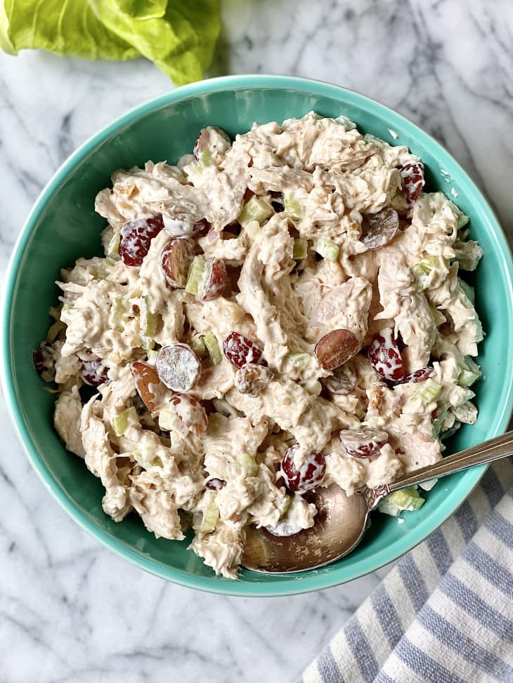 Discover 23 delicious chicken salad recipes perfect for lunch or dinner! From classic to creative, these easy and flavorful salads will keep your meals fresh and exciting. Chicken Salad Recipes Easy, Chicken Salad Recipes For Dinner, Chicken Salad Recipes Healthy, Chicken Salad Recipes Low Carb, Chicken Salad Recipes Spicy, Chicken Salad Recipes With Grapes, Salad Recipes With Chicken, Grilled Chicken Salad Recipes, Chicken Salad Recipes, Chicken On Salad Recipes