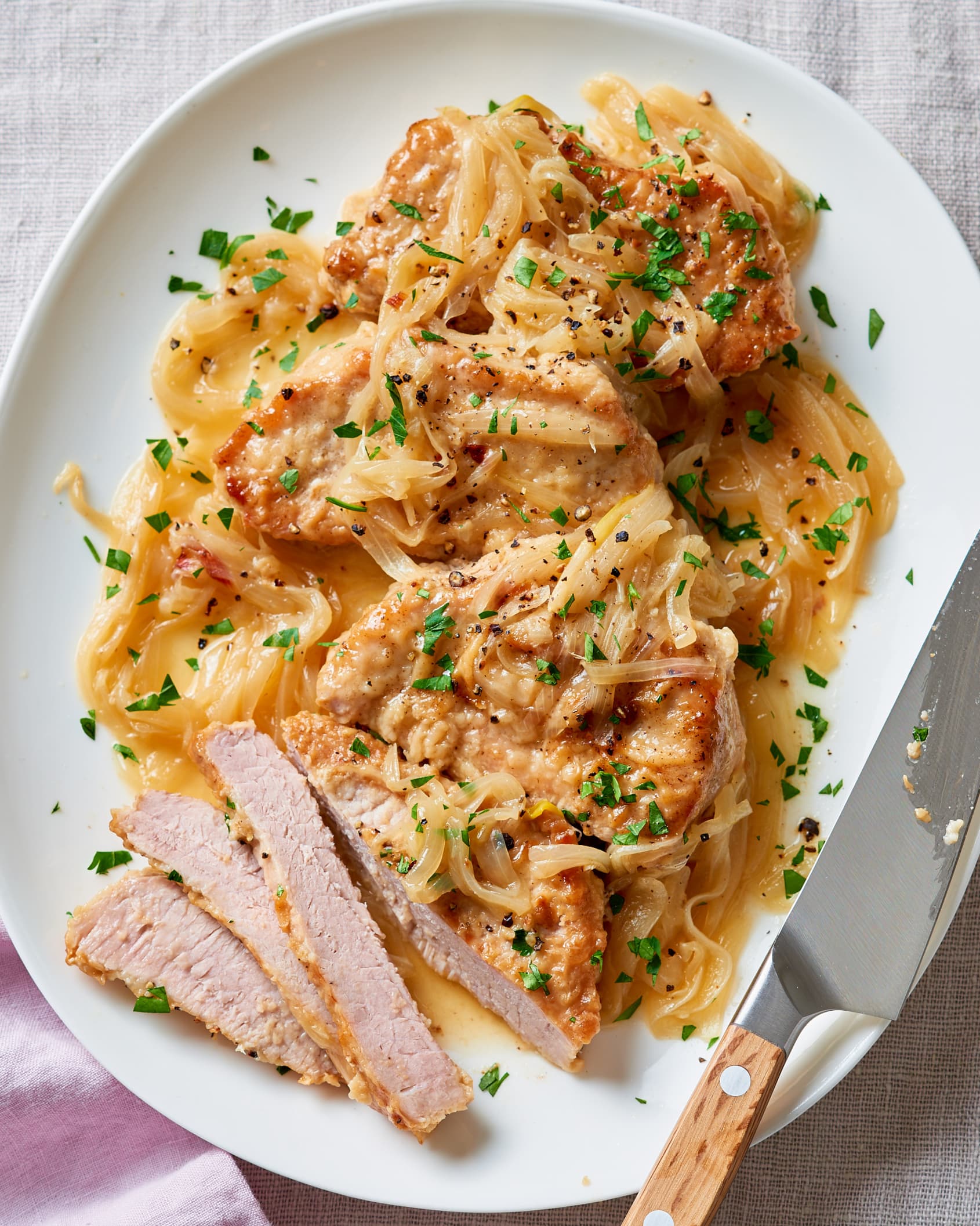 Discover 18 delicious pork recipes for dinner, from juicy grilled chops to tender slow-cooked pulled pork. Easy, flavorful, and perfect for any night of the week!
Pork Dinner Recipes, Ground Pork Recipes For Dinner, Ground Pork Recipes For Dinner, Pork Dinner Recipes Asian, Yummy Dinner Recipes Pork, Ground Pork And Beef Recipes For Dinner