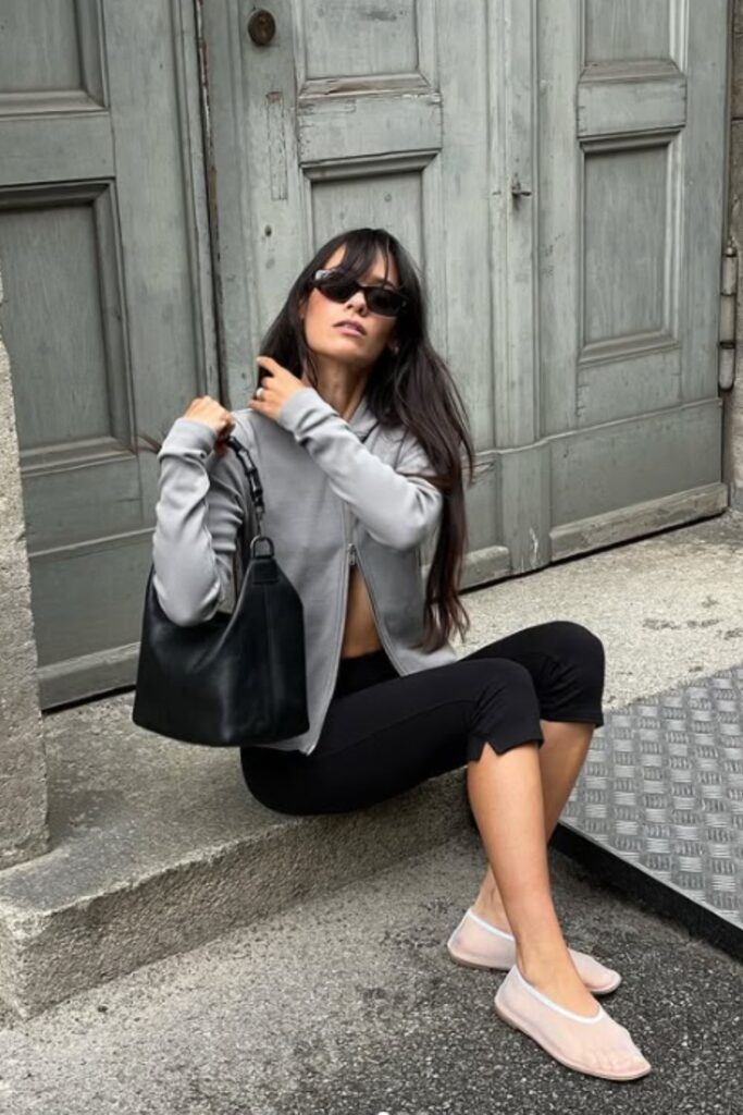Stay effortlessly stylish with mesh ballet flats outfit ideas—light, breathable looks perfect for warm days and casual chic vibes.