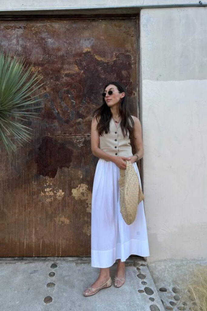 Stay effortlessly stylish with mesh ballet flats outfit ideas—light, breathable looks perfect for warm days and casual chic vibes.