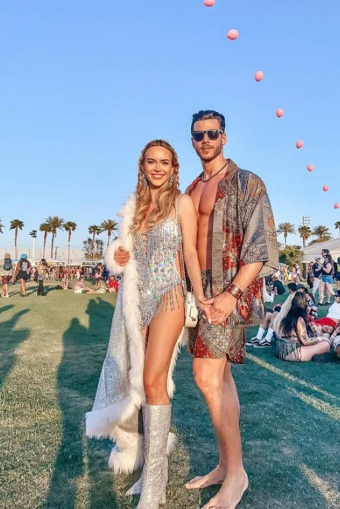 Get festival-ready with the best Coachella outfit ideas—boho looks, edgy styles, and statement pieces perfect for the desert vibe. Outfit Coachella, Coachella Outfit Aesthetic, Jennie Coachella Outfit, Coachella Festival Outfit, Coachella Outfit Ideas Women, Coachella Party Outfit, Coachella Outfit Ideas Bohemian, Coachella Outfit Plus Size, Coachella Outfit Boho, Coachella Cowgirl Outfit, Pink Coachella Outfit, Modest Coachella Outfit