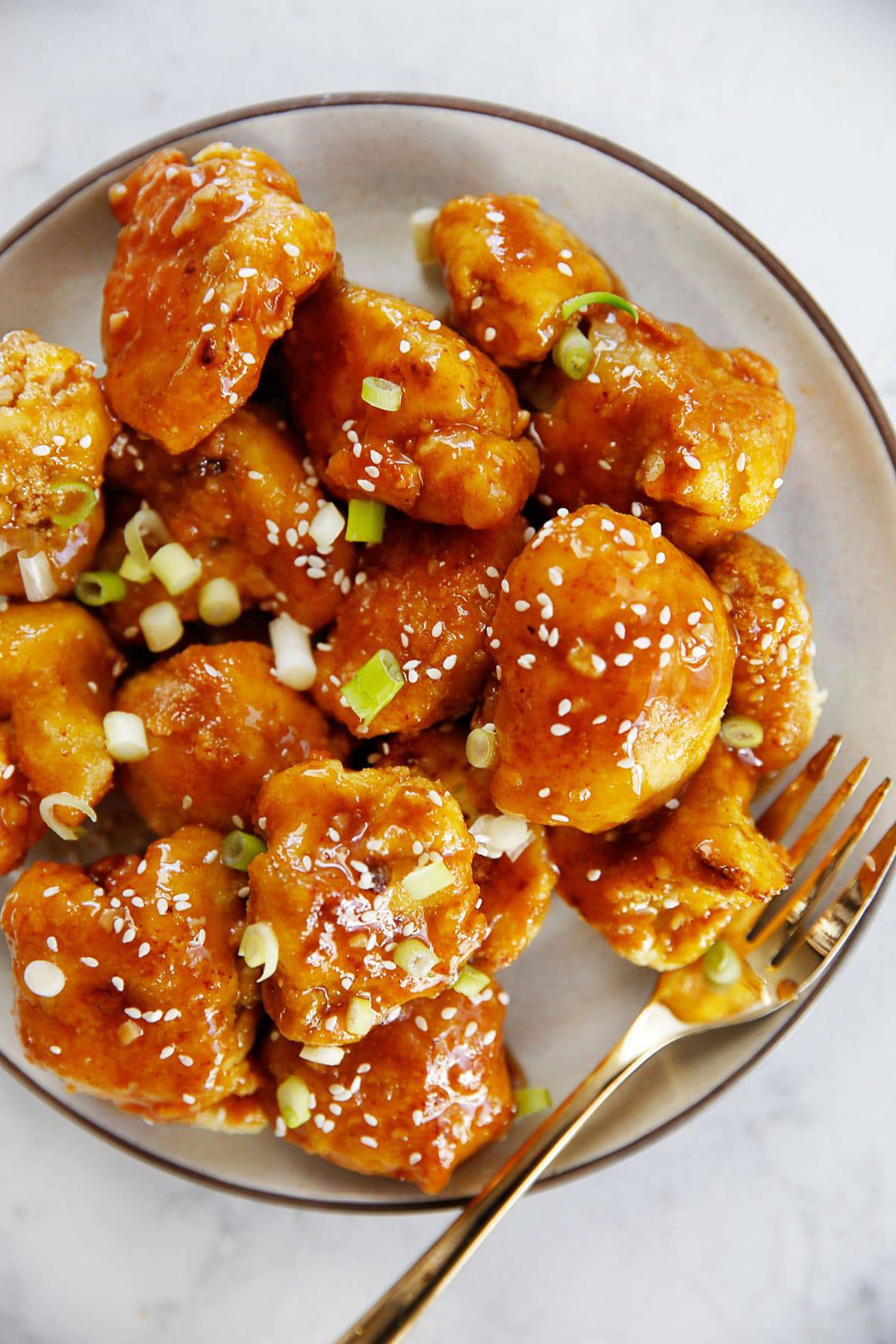 Explore 24 of our favourite cauliflower recipes—from creamy soups to crispy tots and cheesy casseroles. Perfect for low-carb meals, cozy sides, and veggie-packed mains! Cauliflower Recipes, Cauliflower Rice Recipes, Roasted Cauliflower Recipes, Broccoli And Cauliflower Recipes, Riced Cauliflower Recipes, Cauliflower Soup Recipes, Air Fryer Cauliflower Recipes, Cauliflower Recipes Healthy, Keto Cauliflower, Vegan Cauliflower, Chicken And Cauliflower, Cauliflower Casserole, Frozen Cauliflower