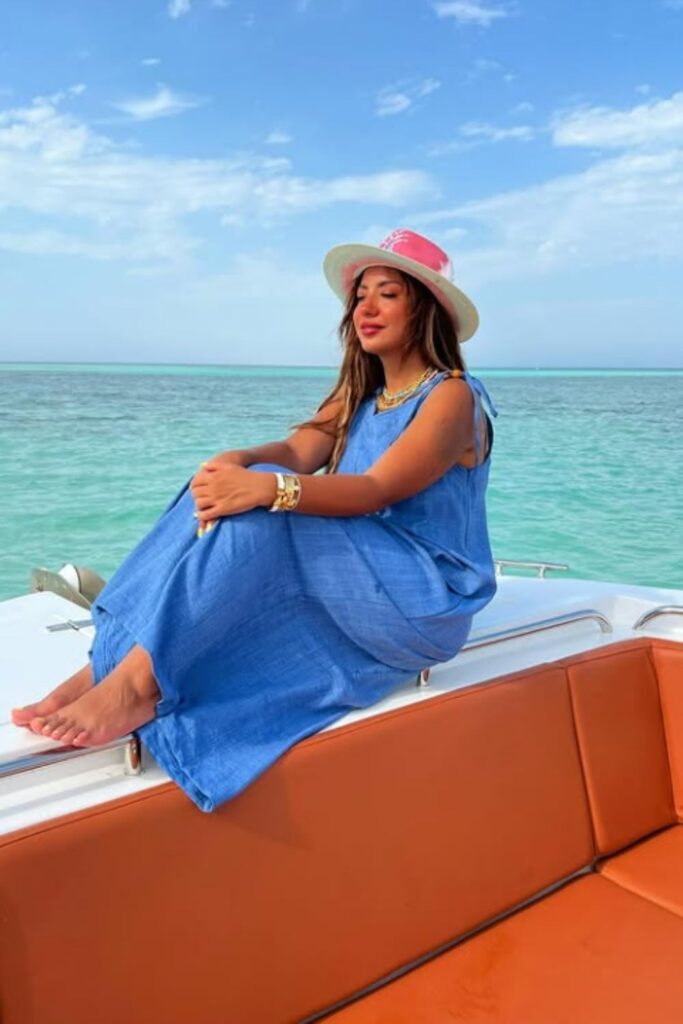 Plan the perfect vacation wardrobe with stylish cruise outfits—chic looks for days at sea, excursions, and elegant dinners. Cruise Outfits For Women, Cruise Outfits Black Women, Disney Cruise Outfits, Cruise Ship Outfits, Alaskan Cruise Outfits, Summer Cruise Outfits, Plus Size Cruise Outfits, Cute Cruise Outfits, Caribbean Cruise Outfits, Boat Cruise Outfits For Women, Cruise Vacation Outfits, Bahamas Cruise Outfits, River Cruise Outfits, Winter Cruise Outfits