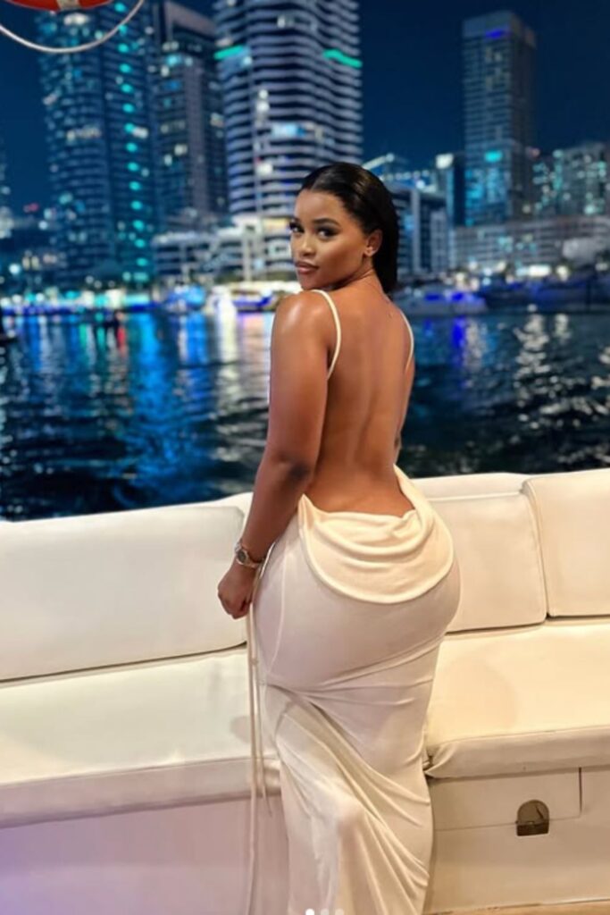 Plan the perfect vacation wardrobe with stylish cruise outfits—chic looks for days at sea, excursions, and elegant dinners. Cruise Outfits For Women, Cruise Outfits Black Women, Disney Cruise Outfits, Cruise Ship Outfits, Alaskan Cruise Outfits, Summer Cruise Outfits, Plus Size Cruise Outfits, Cute Cruise Outfits, Caribbean Cruise Outfits, Boat Cruise Outfits For Women, Cruise Vacation Outfits, Bahamas Cruise Outfits, River Cruise Outfits, Winter Cruise Outfits