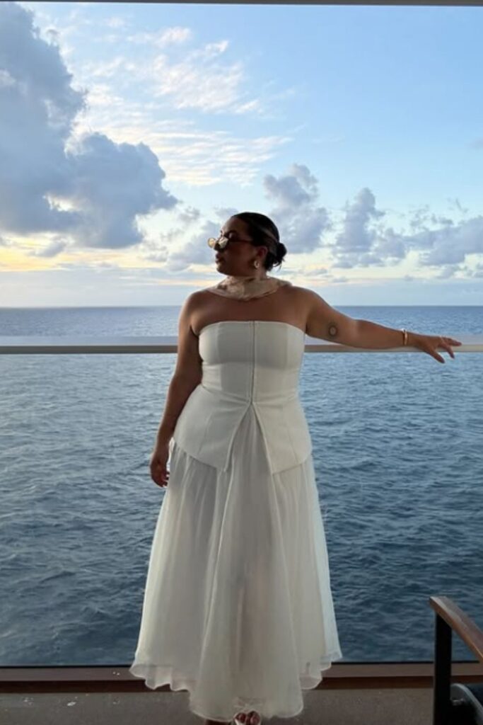 Plan the perfect vacation wardrobe with stylish cruise outfits—chic looks for days at sea, excursions, and elegant dinners. Cruise Outfits For Women, Cruise Outfits Black Women, Disney Cruise Outfits, Cruise Ship Outfits, Alaskan Cruise Outfits, Summer Cruise Outfits, Plus Size Cruise Outfits, Cute Cruise Outfits, Caribbean Cruise Outfits, Boat Cruise Outfits For Women, Cruise Vacation Outfits, Bahamas Cruise Outfits, River Cruise Outfits, Winter Cruise Outfits