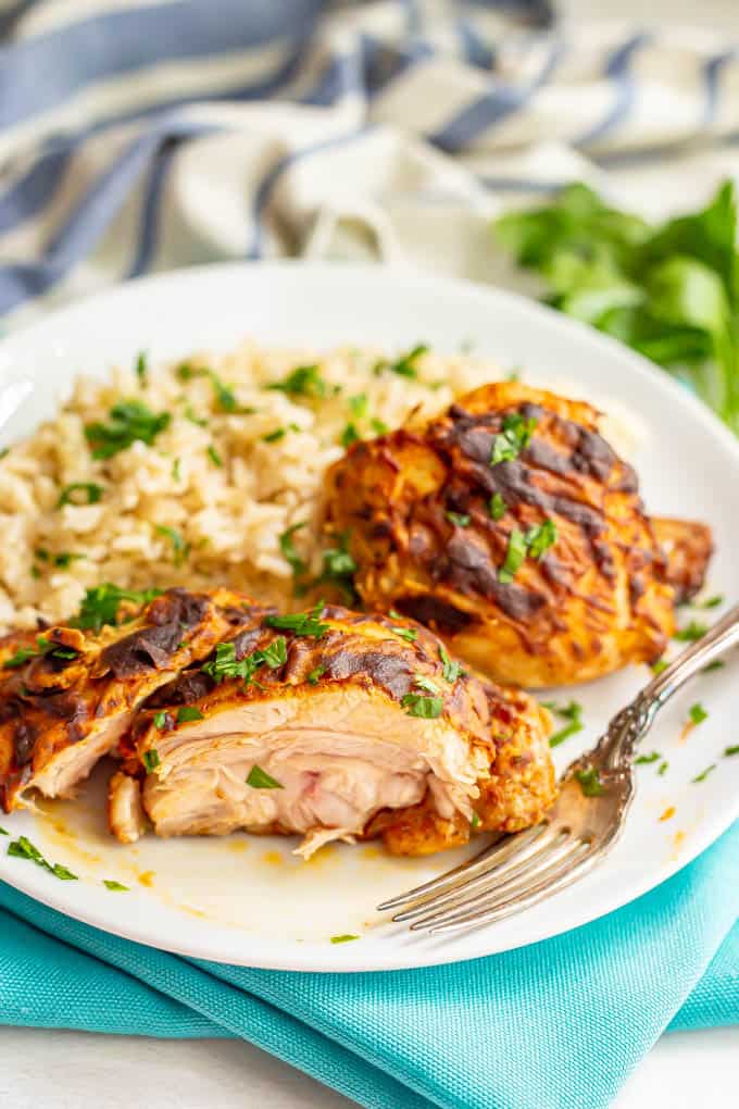 Juicy, flavorful, and easy to make—these chicken thigh recipes are perfect for weeknight dinners or meal prep. From baked to grilled, find your new favorite dish here! Chicken Thigh Recipes, Boneless Skinless Chicken Thigh Recipes, Boneless Chicken Thigh Recipes, Bone In Chicken Thigh Recipes, Chicken Thigh Recipes Crockpot, Easy Chicken Thigh Recipes, Chicken Thigh Recipes Boneless Skinless, Healthy Chicken Thigh Recipes, Chicken Thigh Recipes Air Fryer, Chicken Thigh Recipes Baked