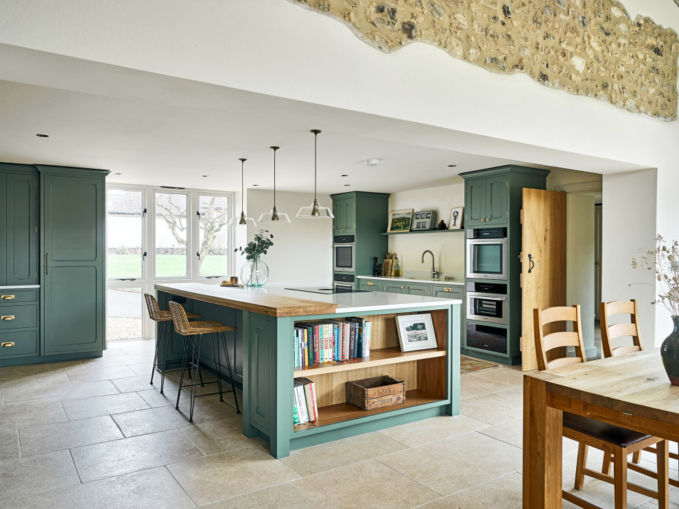 Charming farmhouse kitchen ideas to inspire your dream space. From rustic wood beams to cozy open shelving, get tips and stunning design inspiration. Rustic Farmhouse Kitchen, Old Farmhouse Kitchen Ideas, Farmhouse Kitchen Decor, Modern Farmhouse Kitchen, Small Farmhouse Kitchen, Moody, Farmhouse Kitchen Island, Farmhouse Kitchen Cabinets, Farmhouse Kitchen Design, Farmhouse Kitchen Table, European Farmhouse Kitchen, Coastal Farmhouse Kitchen, Country Kitchen Ideas Farmhouse Style