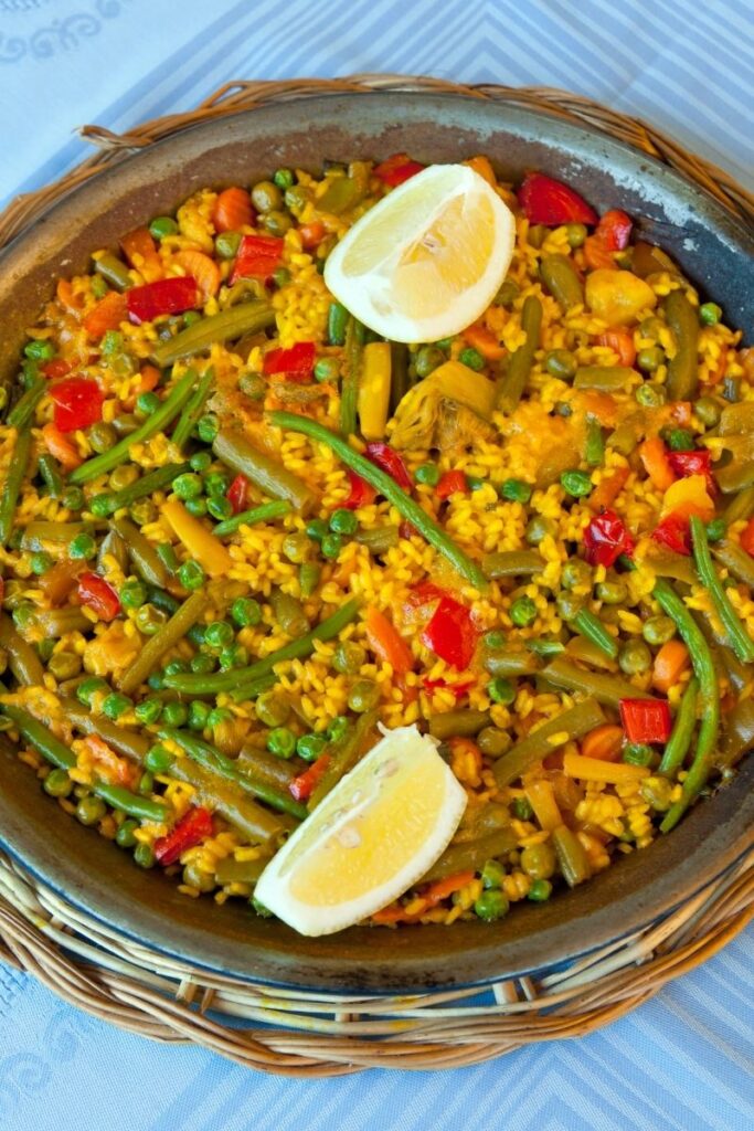 Easy and flavorful green bean recipes perfect for weeknight dinners, holiday sides, and healthy meals—featuring casseroles, salads, and one-pan dishes. Green Bean Recipes, Fresh Green Bean Recipes, Green Bean Casserole Recipes, Canned Green Bean Recipes, Frozen Green Bean Recipes, Green Bean Recipes Casserole, Green Bean Salad Recipes, French Green Bean Recipes, Chicken And Green Bean Recipes, Easy Green Bean Recipes, Garlic Green Bean Recipes, Healthy Green Bean Recipes