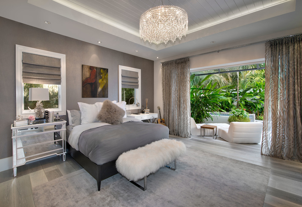 Get inspired with these stunning grey bedroom ideas! From cozy retreats to modern minimalist spaces, discover stylish ways to decorate with grey for a chic, calming bedroom makeover. Grey Bedroom Ideas, Grey Bedroom Decor, Pink And Grey Bedroom, Grey And White Bedroom Ideas, Grey Room Ideas Bedroom, Grey Headboard Bedroom, White And Grey Bedroom, Black And Grey Bedroom Ideas, Black And Grey Bedroom, Black White And Grey Bedroom Ideas, Grey Headboard Bedroom Ideas Decor