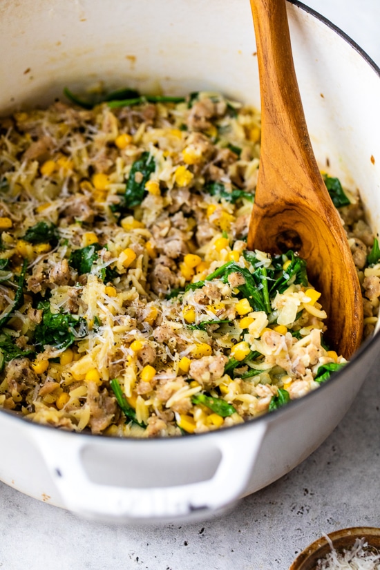 Fresh, easy, and packed with flavor—these summer dinner recipes are perfect for warm nights! From grilled chicken to vibrant pasta salads, find your next go-to meal here. Healthy Summer Dinner Recipes, Summer Dinner Recipes, Summer Recipes Dinner, Light Summer Dinner Recipes, Light Summer Dinner Recipes, Summer Recipes Dinner Easy, Summer Salad Recipes Dinner, Summer Dinner Recipes For Family, Fast Summer Dinner Recipes, Summer Dinner Recipes Grill