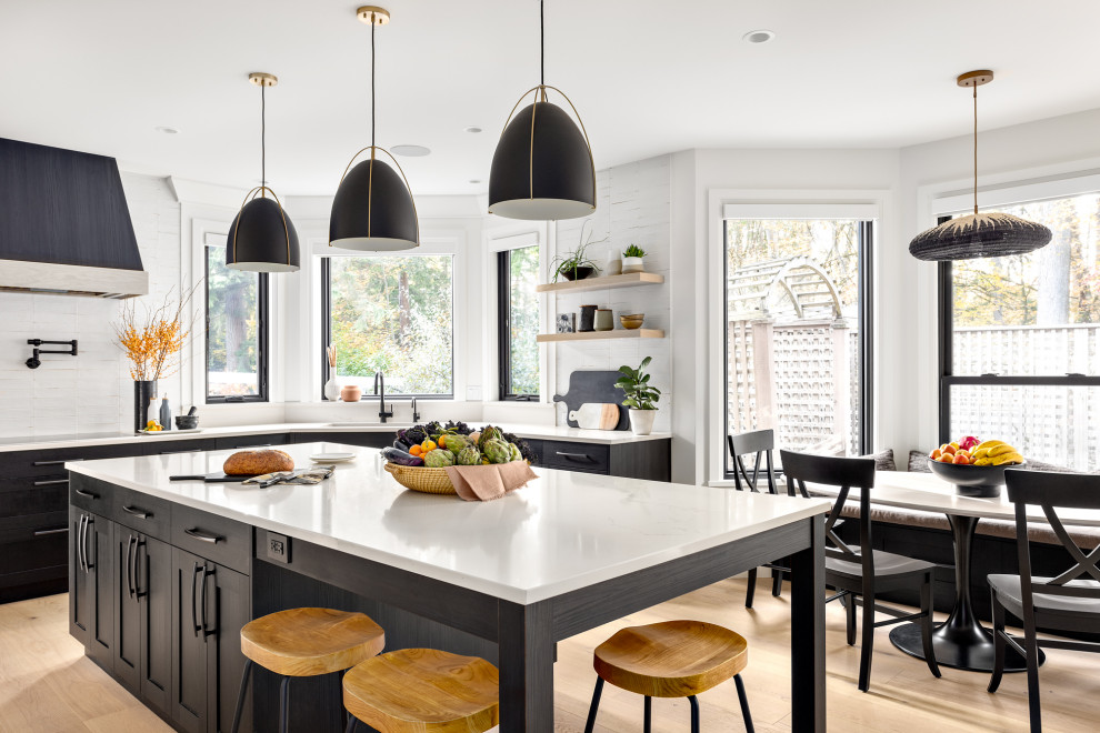 Stylish kitchen pendant lights over island ideas to transform your space. Get inspired with tips, trends, and real home examples for a gorgeous, functional kitchen. Kitchen Pendant Lights Over Island, Glass Pendant Lights Over Kitchen Island, Gold Pendant Lights Over Kitchen Island, Large Pendant Lights Over Kitchen Island, Brass Pendant Lights Over Kitchen Island, Two Pendant Lights Over Kitchen Island, Black Kitchen Pendant Lights Over Island, Kitchen Pendant Lights Over Island Ideas