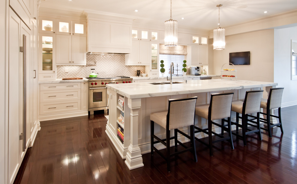 Stylish kitchen pendant lights over island ideas to transform your space. Get inspired with tips, trends, and real home examples for a gorgeous, functional kitchen. Kitchen Pendant Lights Over Island, Glass Pendant Lights Over Kitchen Island, Gold Pendant Lights Over Kitchen Island, Large Pendant Lights Over Kitchen Island, Brass Pendant Lights Over Kitchen Island, Two Pendant Lights Over Kitchen Island, Black Kitchen Pendant Lights Over Island, Kitchen Pendant Lights Over Island Ideas
