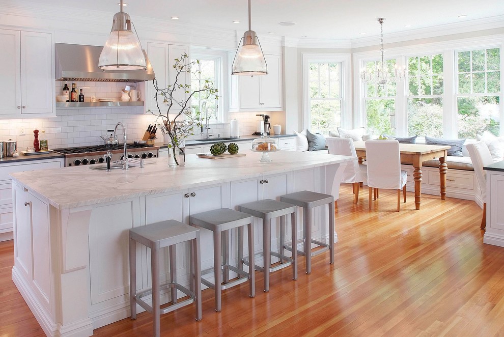 Stylish kitchen pendant lights over island ideas to transform your space. Get inspired with tips, trends, and real home examples for a gorgeous, functional kitchen. Kitchen Pendant Lights Over Island, Glass Pendant Lights Over Kitchen Island, Gold Pendant Lights Over Kitchen Island, Large Pendant Lights Over Kitchen Island, Brass Pendant Lights Over Kitchen Island, Two Pendant Lights Over Kitchen Island, Black Kitchen Pendant Lights Over Island, Kitchen Pendant Lights Over Island Ideas