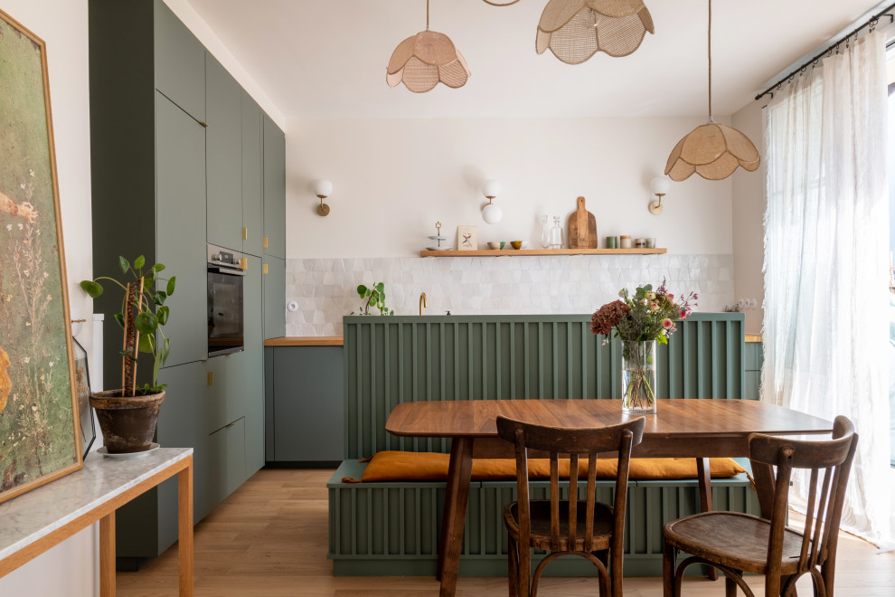Explore beautiful Scandinavian kitchen ideas that blend minimalist style with cozy charm. Get inspired by real designs featuring light woods, clean lines, and clever storage solutions! , Scandinavian Kitchen Design, Modern Scandinavian Kitchen, Scandinavian Interior Kitchen, Scandinavian Kitchen Ideas, Small Scandinavian Kitchen, Kitchen Inspiration Scandinavian, White Kitchen Ideas Scandinavian, Scandinavian Kitchen Cabinets, Scandinavian Farmhouse Kitchen, Scandinavian Kitchen Island