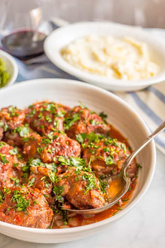 Juicy, flavorful, and easy to make—these chicken thigh recipes are perfect for weeknight dinners or meal prep. From baked to grilled, find your new favorite dish here! Chicken Thigh Recipes, Boneless Skinless Chicken Thigh Recipes, Boneless Chicken Thigh Recipes, Bone In Chicken Thigh Recipes, Chicken Thigh Recipes Crockpot, Easy Chicken Thigh Recipes, Chicken Thigh Recipes Boneless Skinless, Healthy Chicken Thigh Recipes, Chicken Thigh Recipes Air Fryer, Chicken Thigh Recipes Baked