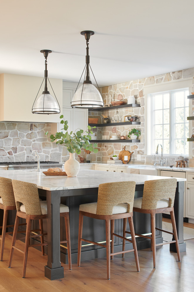 Gorgeous stone backsplash kitchen ideas to transform your space. From rustic farmhouse to modern elegance, get inspired with stylish, functional designs perfect for any home. Stone Backsplash Kitchen, Natural Stone Backsplash Kitchen, Stone Backsplash Kitchen Rustic, Stone Veneer Backsplash, White Stone Backsplash, Kitchen With Stone Backsplash, Faux Stone Backsplash Kitchen, White Stone Backsplash Kitchen