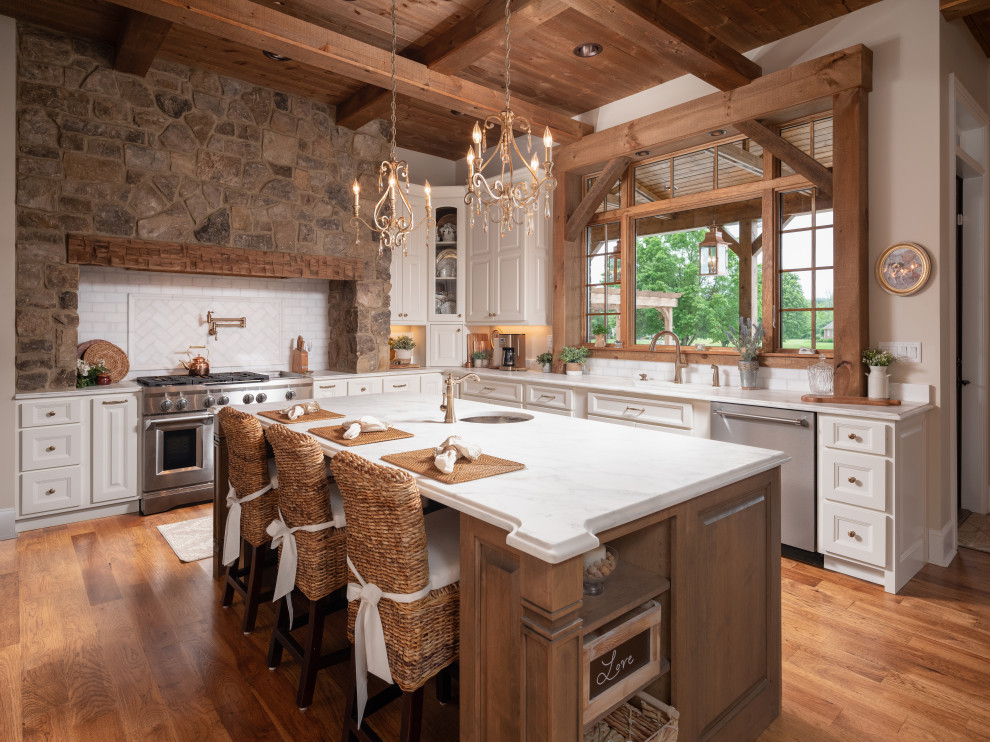 Gorgeous stone backsplash kitchen ideas to transform your space. From rustic farmhouse to modern elegance, get inspired with stylish, functional designs perfect for any home. Stone Backsplash Kitchen, Natural Stone Backsplash Kitchen, Stone Backsplash Kitchen Rustic, Stone Veneer Backsplash, White Stone Backsplash, Kitchen With Stone Backsplash, Faux Stone Backsplash Kitchen, White Stone Backsplash Kitchen