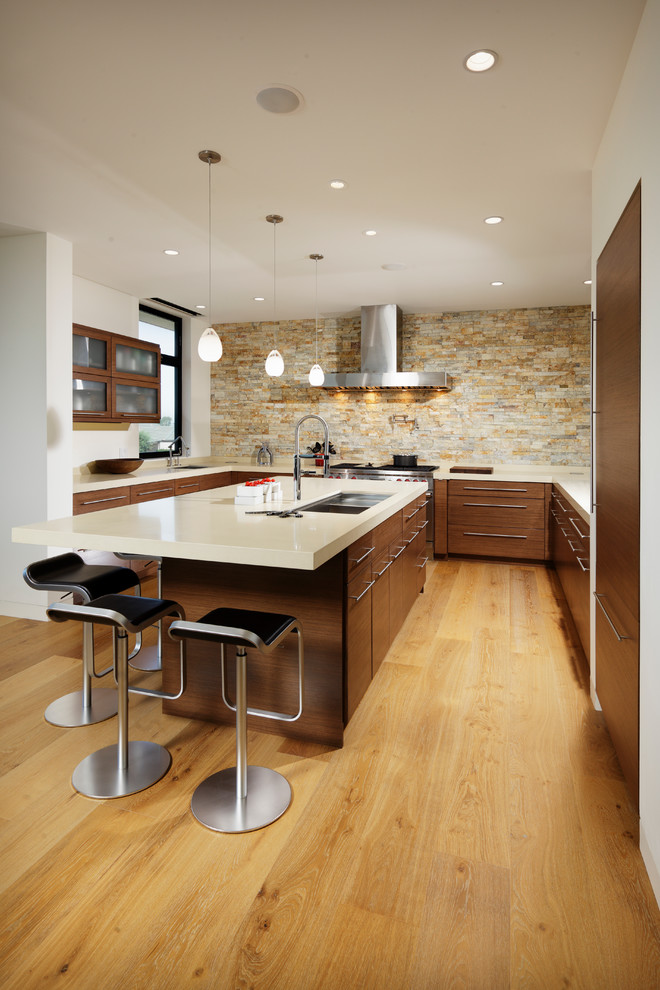Gorgeous stone backsplash kitchen ideas to transform your space. From rustic farmhouse to modern elegance, get inspired with stylish, functional designs perfect for any home. Stone Backsplash Kitchen, Natural Stone Backsplash Kitchen, Stone Backsplash Kitchen Rustic, Stone Veneer Backsplash, White Stone Backsplash, Kitchen With Stone Backsplash, Faux Stone Backsplash Kitchen, White Stone Backsplash Kitchen