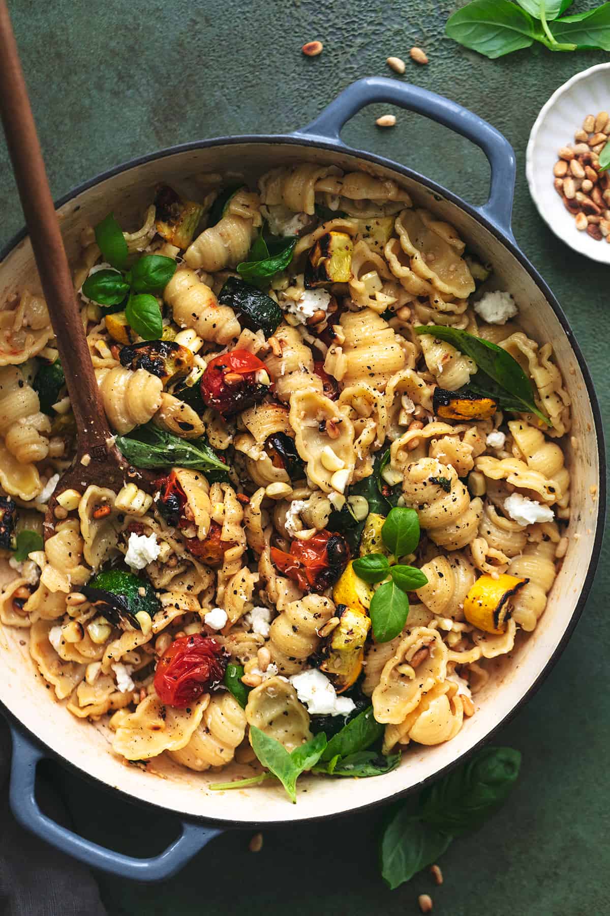 Fresh, easy, and packed with flavor—these summer dinner recipes are perfect for warm nights! From grilled chicken to vibrant pasta salads, find your next go-to meal here. Healthy Summer Dinner Recipes, Summer Dinner Recipes, Summer Recipes Dinner, Light Summer Dinner Recipes, Light Summer Dinner Recipes, Summer Recipes Dinner Easy, Summer Salad Recipes Dinner, Summer Dinner Recipes For Family, Fast Summer Dinner Recipes, Summer Dinner Recipes Grill